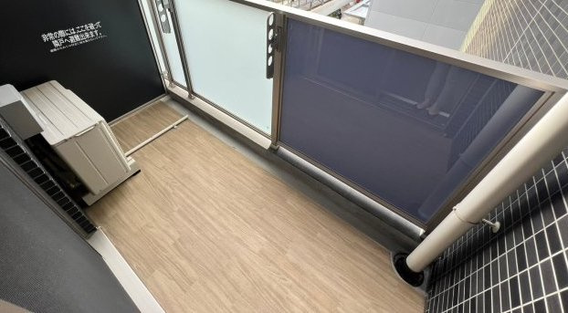 プレサンス松屋町グレースのバルコニー