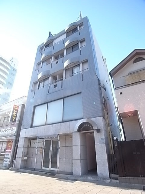レイアーク甲子園の外観