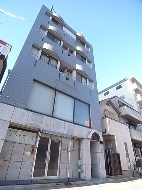 レイアーク甲子園の外観