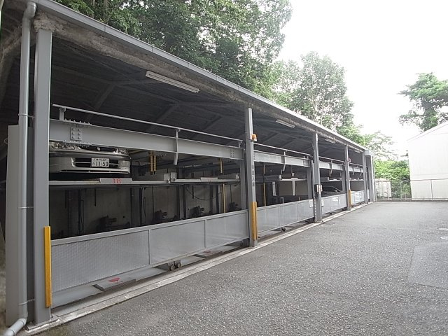 ヴィルブランシェ北町の駐車場|セット契約・全長4900ｍ×全幅1800ｍ×全高1550ｍ 重量１.7ｔ