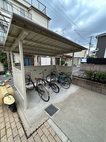 レオパレスアエデース　サクラの外観