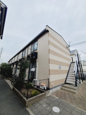 レオパレスBell　Courtの外観|落ち着いた雰囲気の外観です