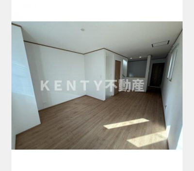 【居間・リビング】 | Kolet大森町#09 | ゆったり過ごせるリビングです