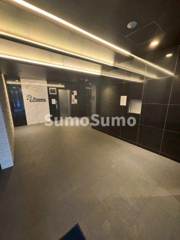 プレサンス心斎橋クオーレのロビー