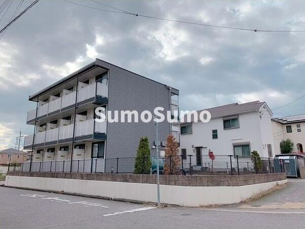 レオパレスシャンブル小林の外観|おしゃれな外観です