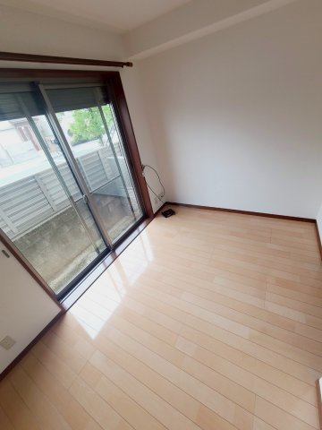 ルミネ甲東園の居間・リビング