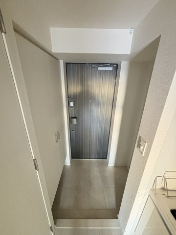 レオンコンフォート難波クレアの玄関
