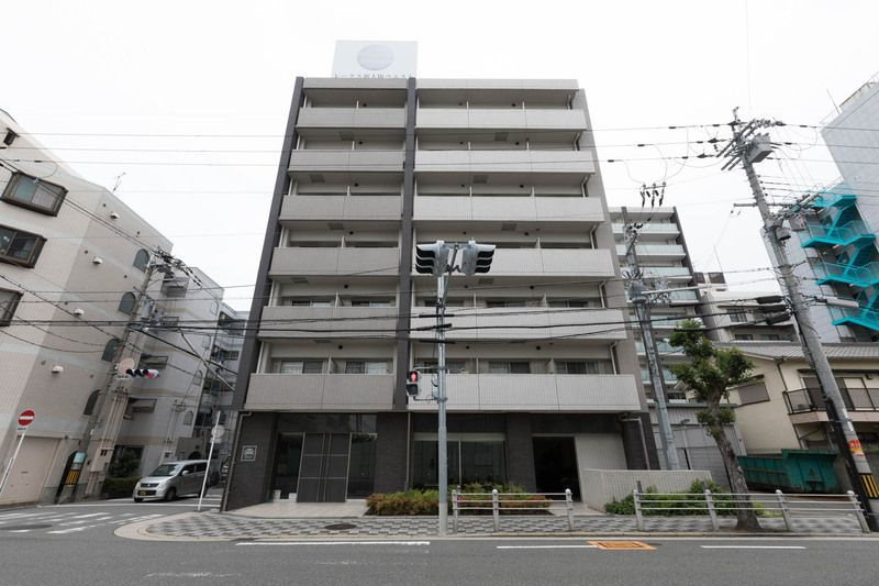 レークス新大阪ウエストの外観