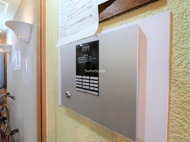 ルミエール四ツ橋の外観