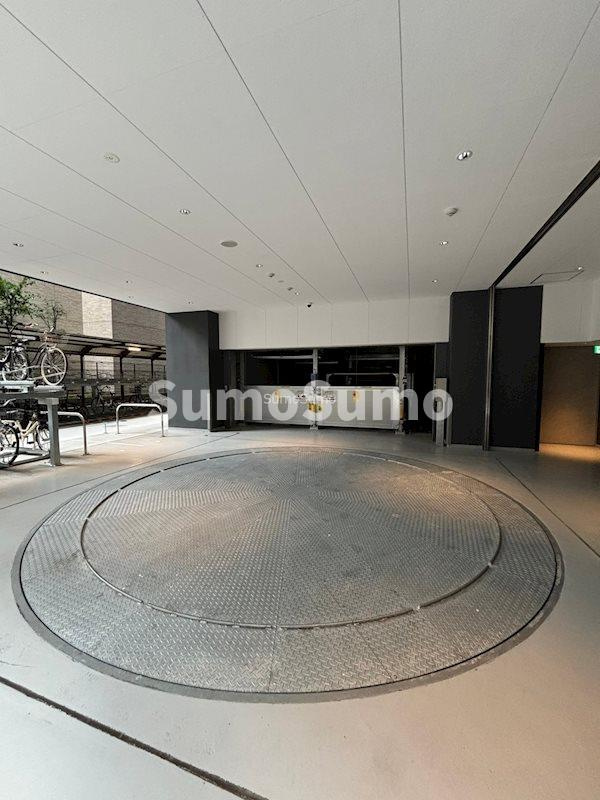 ルフォンプログレ堺筋本町タワーレジデンスの駐車場