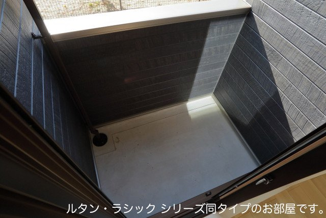 バーミィ　ベルのバルコニー