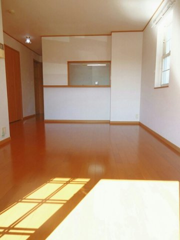 ストラーレ　牛川の居間・リビング|こちらの居間で趣味の時間をお楽しみください