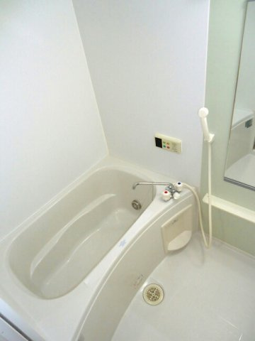 ストラーレ　牛川の浴室|コンパクトで使いやすいお風呂です