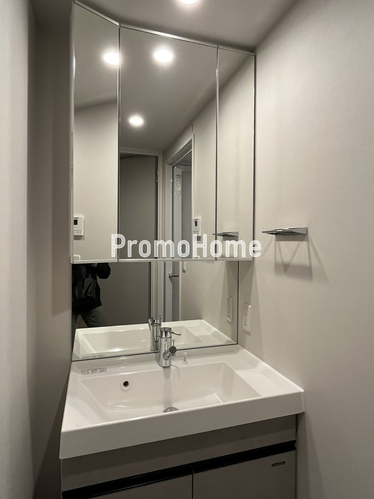 アーバネックス浅草橋Frontのエントランス