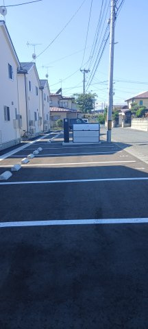 カトル.ヴァン中野Cの駐車場