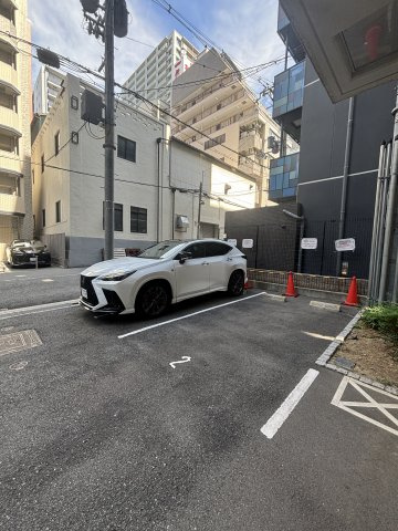 レオンコンフォート本町東Ⅱの駐車場
