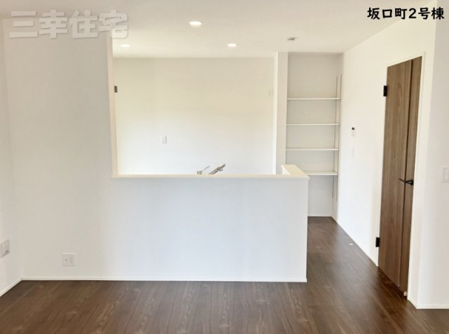 碧南市坂口町の居間・リビング|リビングダイニング18帖