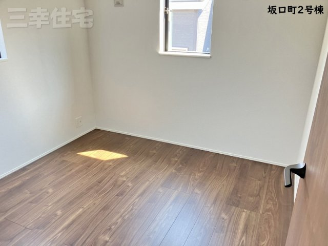 碧南市坂口町の洋室|洋室4.5帖。お部屋が4部屋あります