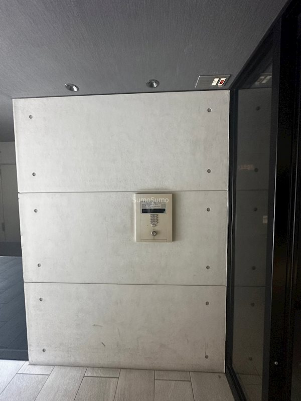 レオンコンフォート本町の外観