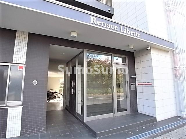 ルネスリベルタ甲南山手のエントランス