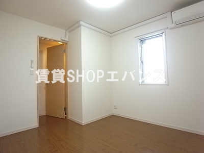 【寝室】 | リブリ・華