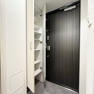 【玄関】 | リヴェント玉造 