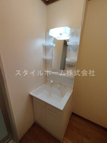 ユトリロ新栄 A棟の洗面所