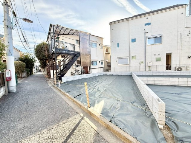 文京区千駄木5丁目　建築条件無し売地　残2区画の外観|3区画（2026.1.31撮影）

現地ご見学希望・資料請求などお気軽にお問い合わせ下さい！
03-5990-5201