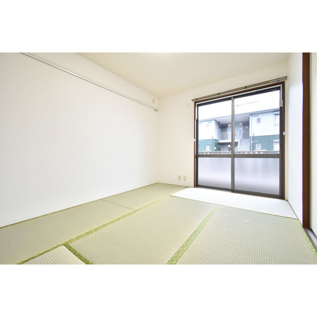 フォンテーヌ宮ノ陣ⅢCの和室|和室です