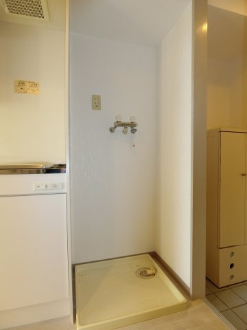 【その他】 | ヴェルテ奥西Ⅱ | 室内洗濯機置き場。