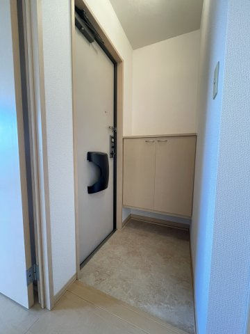 パルファンローズの玄関
