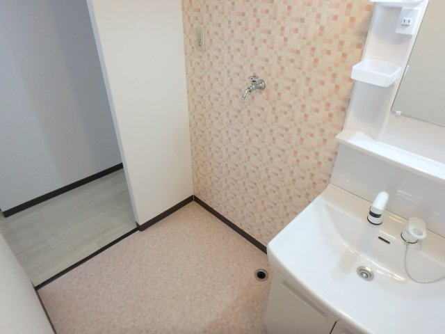 【設備】 | シャルム三田 | 洗濯機置き場