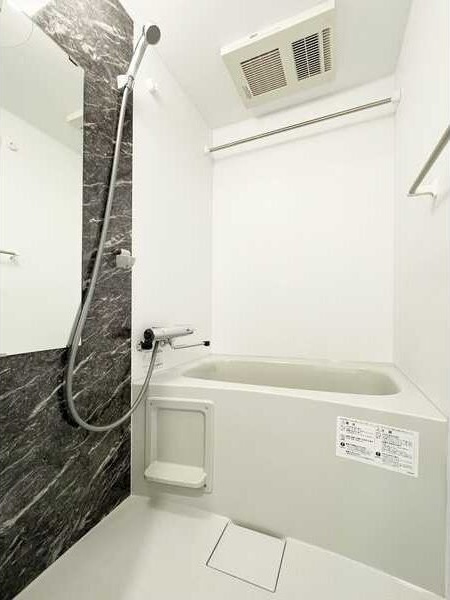 S-RESIDENCE金山altano(アルターノ)の浴室