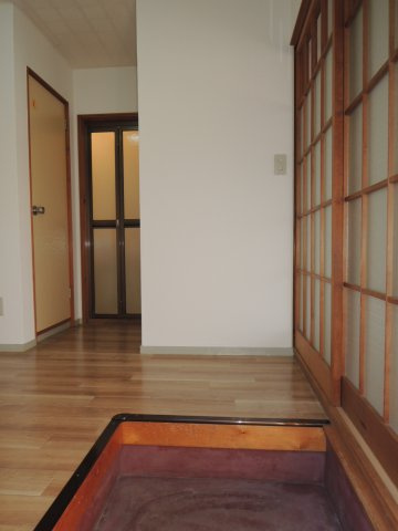 ハイツブラウの玄関|明るい玄関です