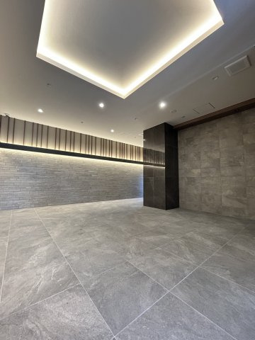 プレサンス難波デヴァンテのロビー
