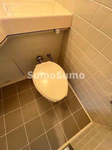 ホープ芦屋のトイレ|ゆったりとした空間のトイレです
