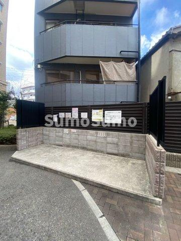 プレサンス神戸和田岬ステーションフロントの駐車場|駐車スペースもあります