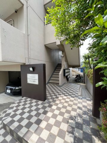 ロイヤルコート六甲桜ヶ丘の外観