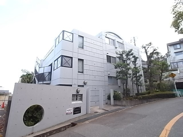ロイヤルメゾン甲子園口Ⅳの外観