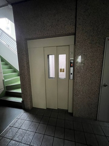 ロイヤル武庫之荘2番館の外観