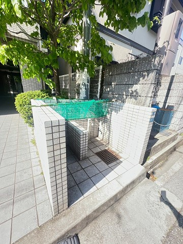 ロイヤル武庫之荘2番館の外観