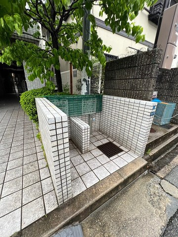 ロイヤル武庫之荘2番館の外観