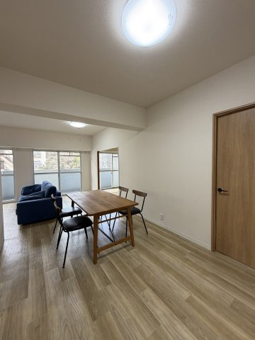 ベルトゥリー若草の内装