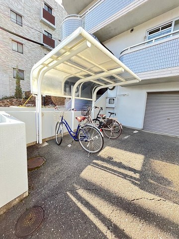 ロイヤルハイツ夙川（霞町）の外観