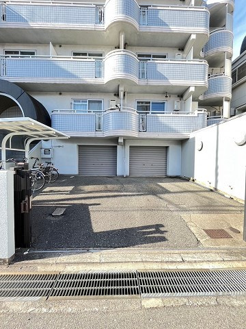ロイヤルハイツ夙川（霞町）の外観