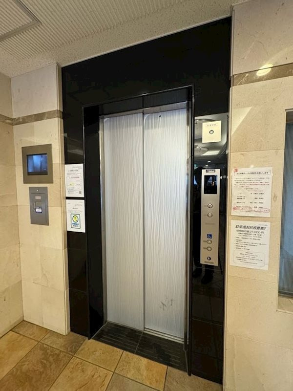 プレサンス神戸駅前グランツの外観