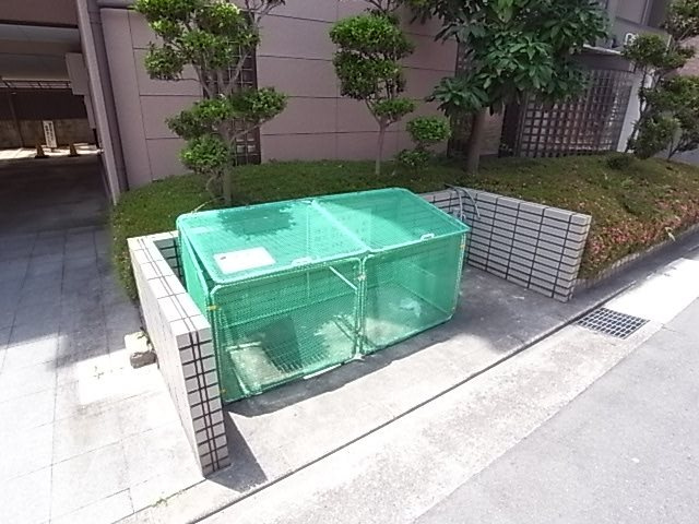 ロッサマリーナの外観