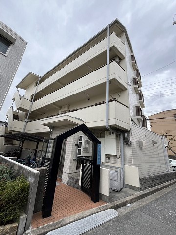ロイヤル立川の外観