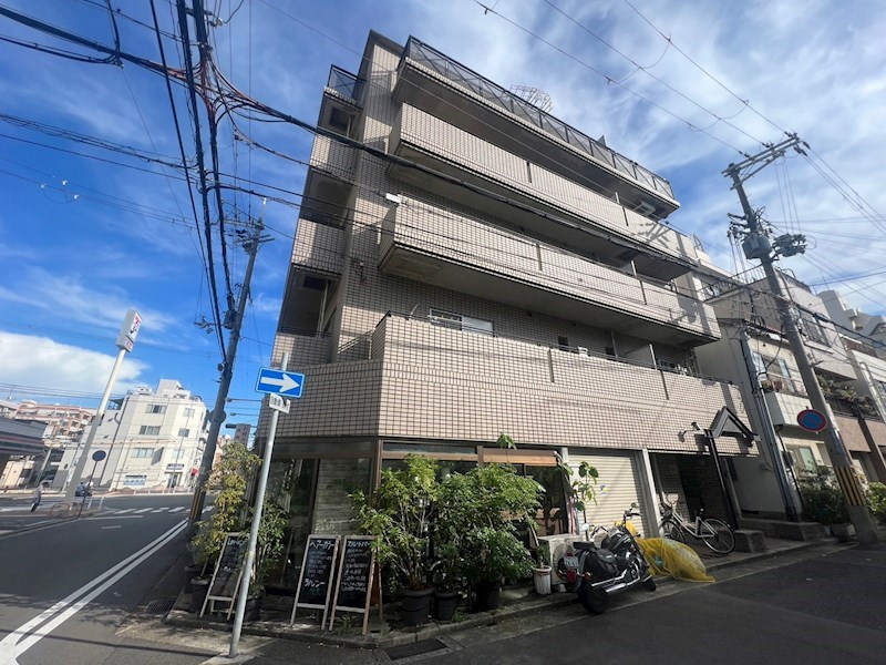 ベルズコート上沢の外観