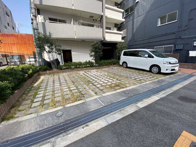 ベルフォーレ　イガの駐車場|駐車場があるので、車を買う予定の方も安心です